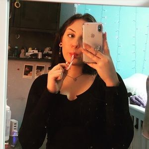 Meet your Posher, Bella